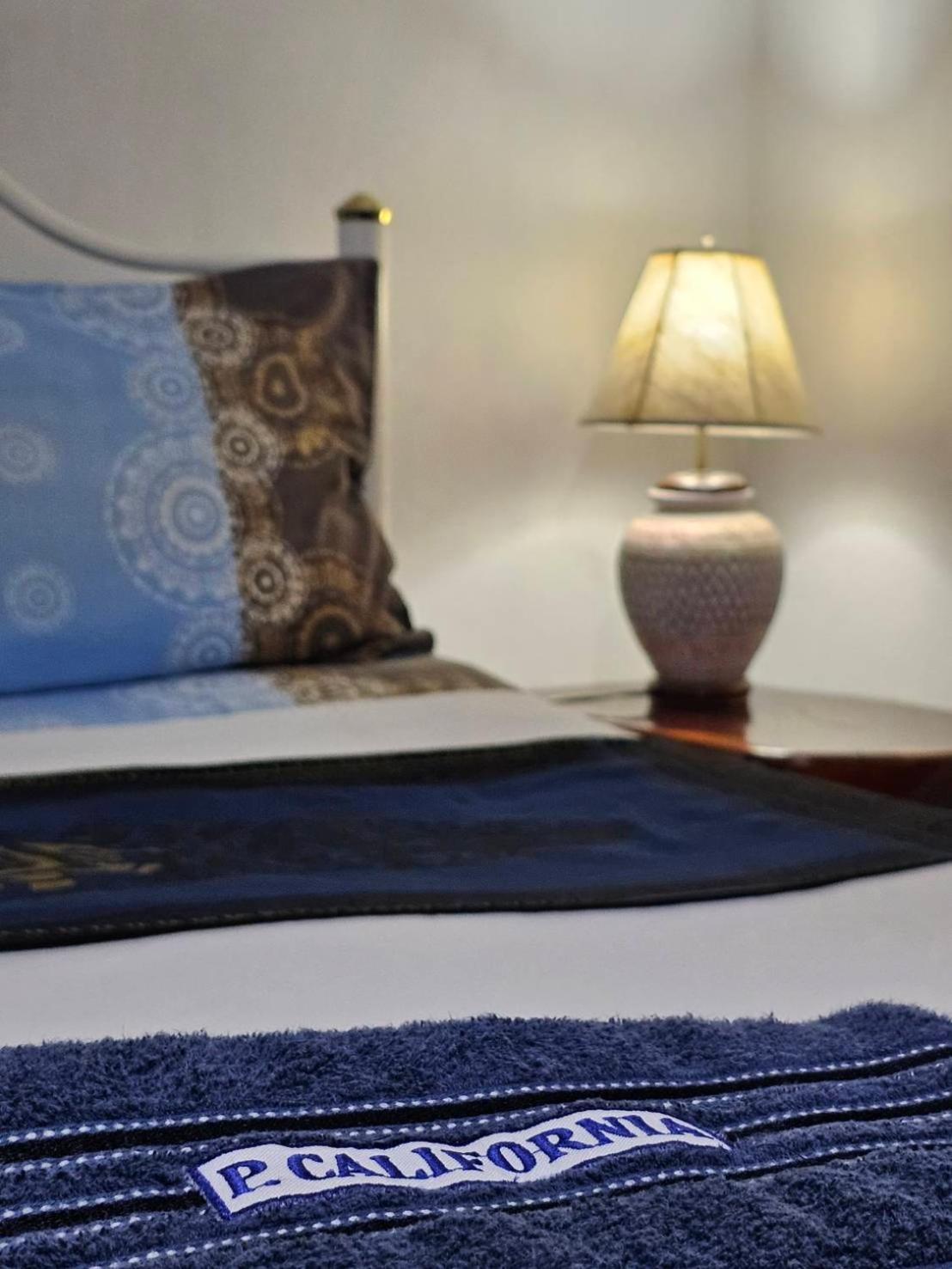 P.California Inter Hostel Nang Rong Zewnętrze zdjęcie