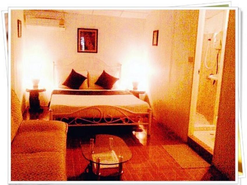 P.California Inter Hostel Nang Rong Zewnętrze zdjęcie